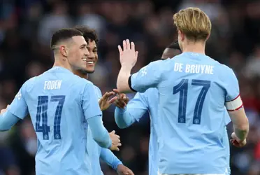 Manchester City hammered 5-0 Huddersfield Town in the third round of the FA Cup.