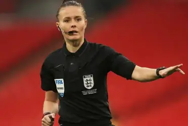 Rebecca Welch will make history by becoming the first woman to referee a Premier League match. The English League continues to be a pioneer.