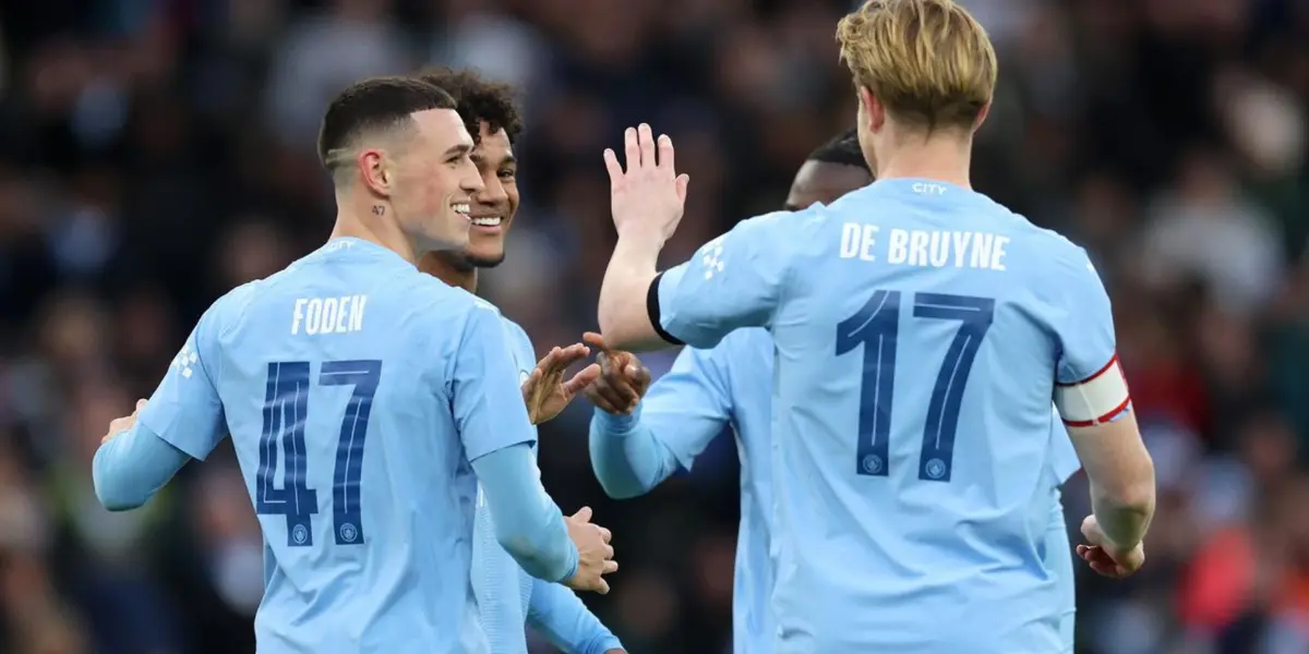 Manchester City hammered 5-0 Huddersfield Town in the third round of the FA Cup.