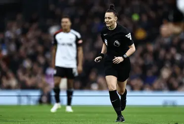 Rebecca Welch became the first woman to referee a top division match in the English men's football championship on Saturday.