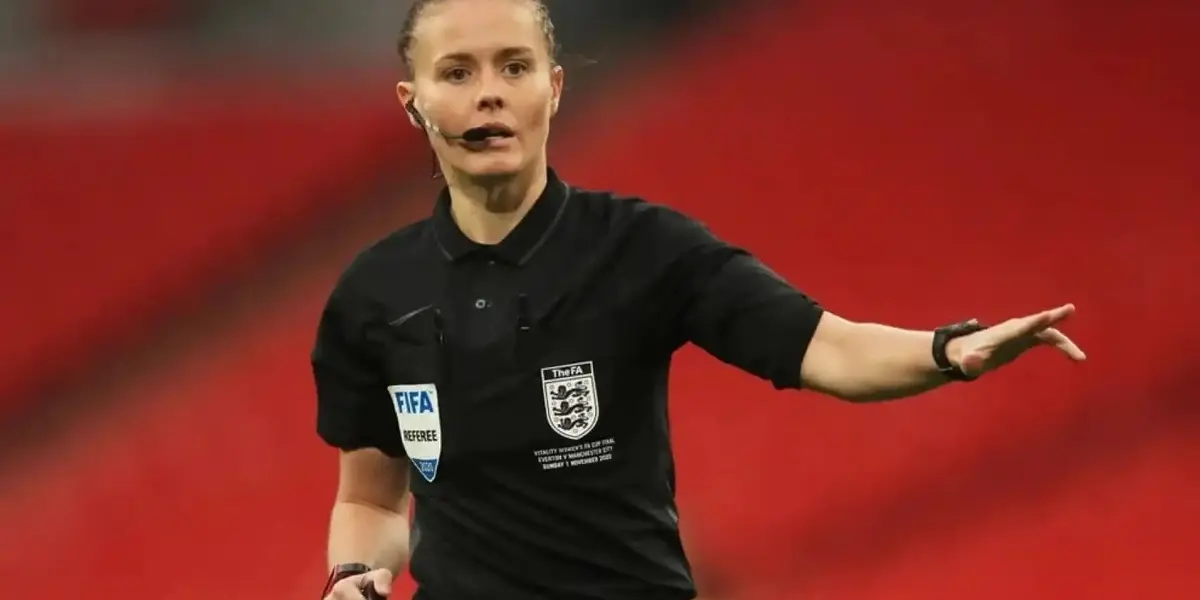 Rebecca Welch will make history by becoming the first woman to referee a Premier League match. The English League continues to be a pioneer.