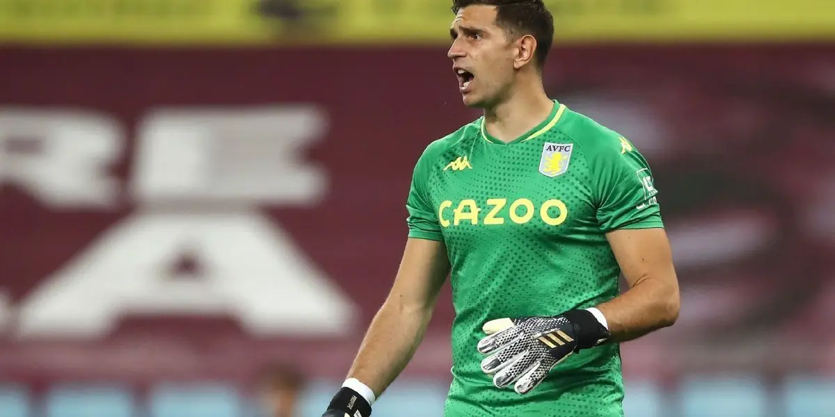 The Argentine national team goalkeeper's team fights for the top of the English football standings.